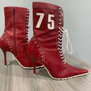 Steve Madden pointed toe booties